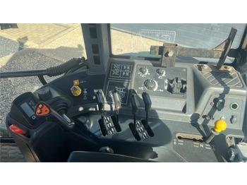 جرار New Holland 8360 Rangecommand: صور 5