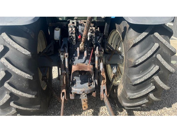 جرار New Holland 8360 Rangecommand: صور 3