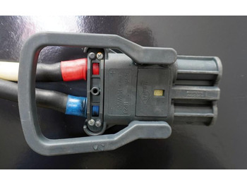 البطارية - معدات المناولة GRUMA 80 Volt 5 PzS 725 Ah: صور 4