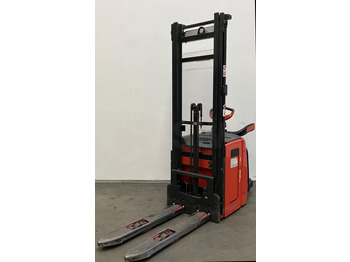 معدات تكديس LINDE L14