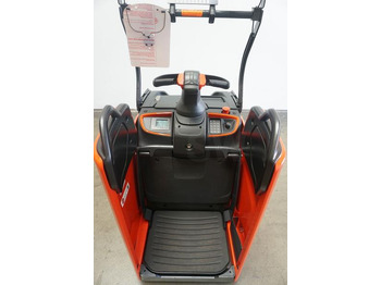 معدات الرفع منخفض المستوى Linde T 25 FP 1153-02: صور 5