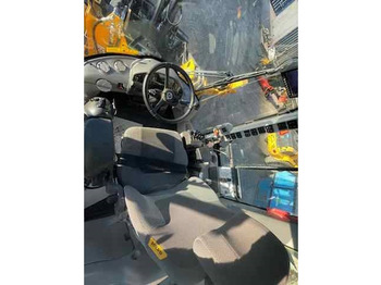 اللودر بعجل Volvo L 70 H: صور 5