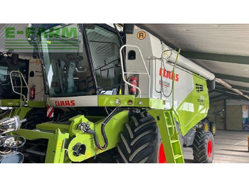 حصادة شاملة CLAAS Tucano 560