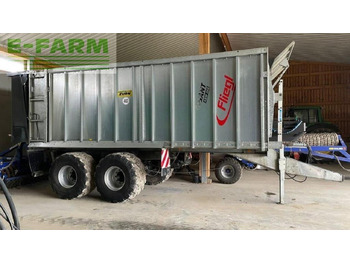 قلابة مقطورة الزراعية FLIEGL