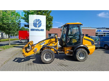 حفارة مصغرة JCB 409