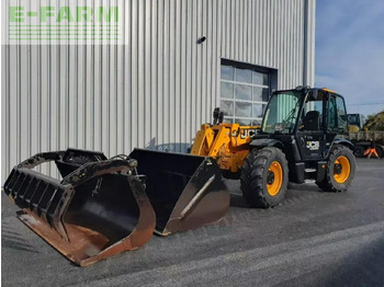 رافعة تلسكوبية JCB