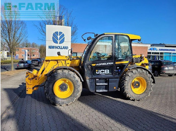 رافعة تلسكوبية JCB