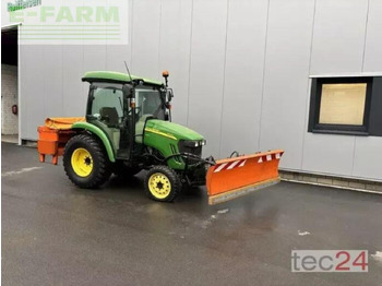 جرار John Deere 3320: صور 5