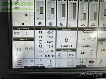 جرار John Deere 6215r: صور 2
