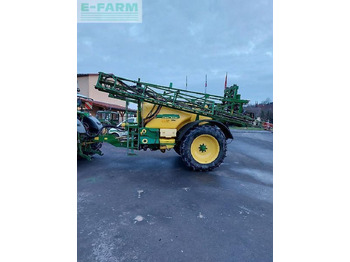 آلة الرش المقطورة JOHN DEERE