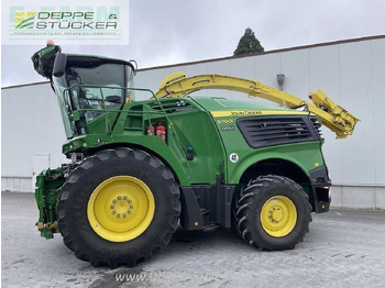 حصادة الأعلاف JOHN DEERE