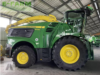 حصادة الأعلاف JOHN DEERE