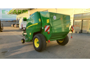 مكبس البالات المستطيله John Deere F441R HC 25: صور 5
