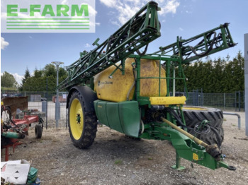آلة الرش المقطورة JOHN DEERE
