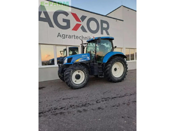 جرار NEW HOLLAND T6000