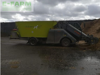 المعدات لتربية الماشية