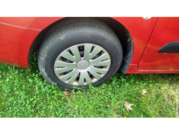 تأجير CITROËN BERLINGO - 132745km - 2011 CITROËN BERLINGO - 132745km - 2011: صور 3 تأجير CITROËN BERLINGO - 132745km - 2011 CITROËN BERLINGO - 132745km - 2011: صور 3