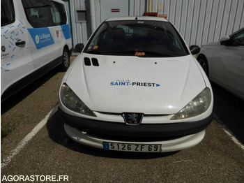 سيارة PEUGEOT