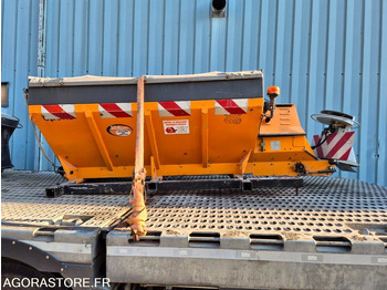 معدات الحدائق