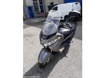 دراجة بخارية SUZUKI
