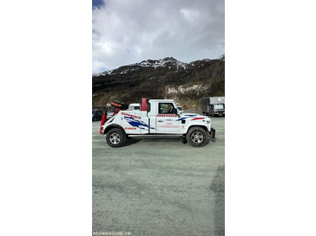 الشاحنات الصغيرة LAND ROVER