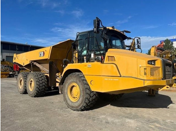 شاحنة مفصلية CATERPILLAR 730