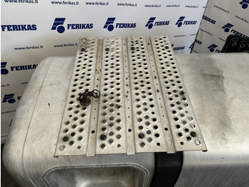 خزان وقود - شاحنة Mercedes-Benz combined fuel tank 720L: صور 4