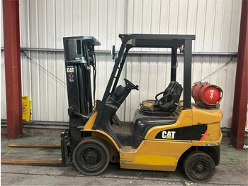 رافعة شوكية تعمل بالغاز CATERPILLAR GP
