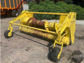 معدات آلة حصاد JOHN DEERE