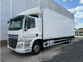 بصندوق مغلق شاحنة DAF CF 320