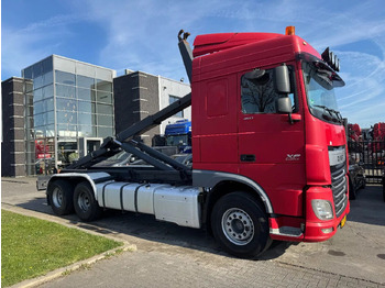 شاحنة ذات الخطاف DAF XF 460