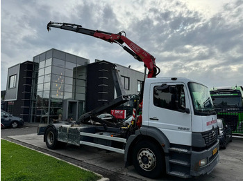 شاحنة كرين MERCEDES-BENZ Atego