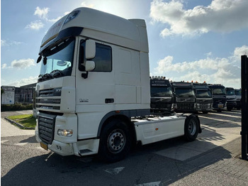شاحنة جرار DAF XF 105 460