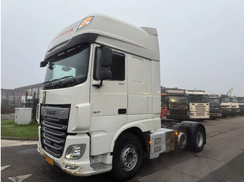 شاحنة جرار DAF XF 450