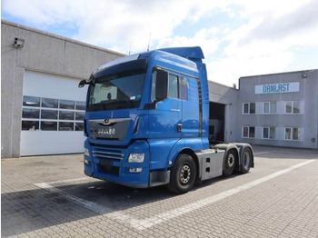 شاحنة جرار MAN TGX 26.460