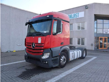 شاحنة جرار MERCEDES-BENZ Actros 1843