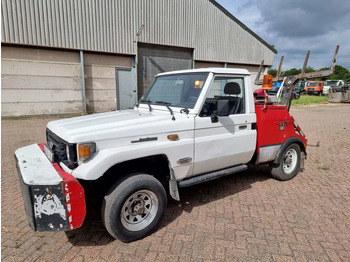 الشاحنات الصغيرة TOYOTA Land Cruiser