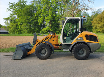 اللودر بعجل LIEBHERR L 504