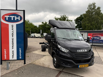 الشاحنات الصغيرة IVECO Daily