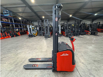 رافعة شوكية 2014 SERVICE +UVV 09/2026 LINDE L14 1.400KG TRIPLEX 470CM PALLET TRUCK ANT 1.982 HOURS: صور 3