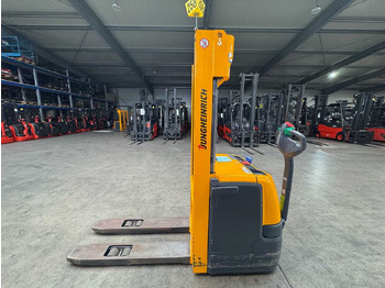 رافعة شوكية 2015 JUNGHEINRICH EJC220 2,000KG STACKER PALLET TRUCK ANT FREE LIFT: صور 5 رافعة شوكية 2015 JUNGHEINRICH EJC220 2,000KG STACKER PALLET TRUCK ANT FREE LIFT: صور 5