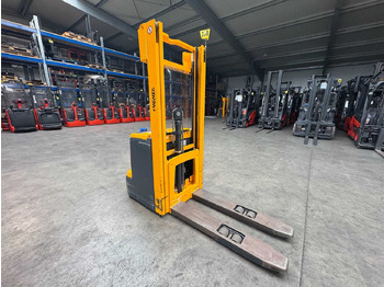 رافعة شوكية 2015 JUNGHEINRICH EJC220 2,000KG STACKER PALLET TRUCK ANT FREE LIFT: صور 2 رافعة شوكية 2015 JUNGHEINRICH EJC220 2,000KG STACKER PALLET TRUCK ANT FREE LIFT: صور 2