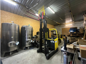 رافعة شوكية HYSTER