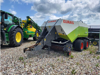 مكبس البالات المستطيله CLAAS