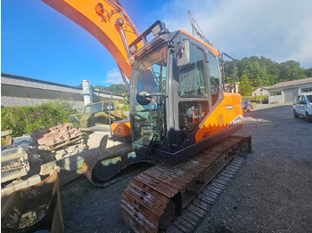 حفارات زحافة DOOSAN DX140LCR-7