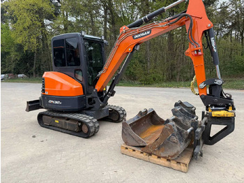 حفارات زحافة DOOSAN