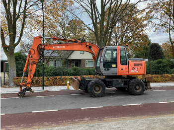 حفارة على عجلات HITACHI ZX130W