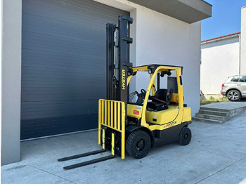 رافعة شوكية HYSTER