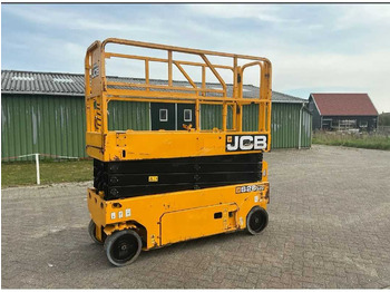 منصات هيدروليكية متنقلة JCB: صور 3