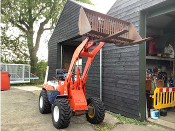 اللودر بعجل Kubota R420: صور 5